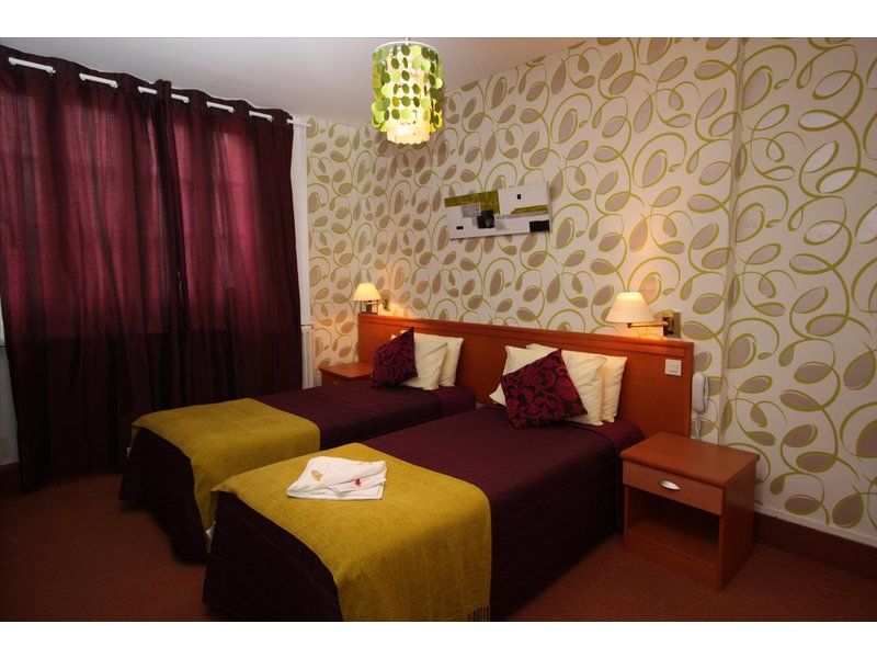 Hotel Raymond 4 Toulouse Pokoj fotografie